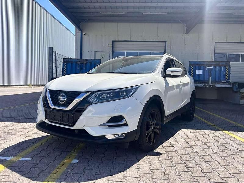 Weiß Gebraucht 2018 Nissan Qashqai Acenta SUV | 10.290 € (Guter Preis) - Bild 1/4