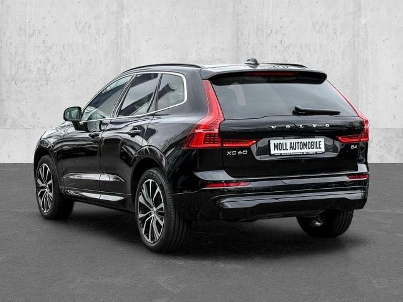 Gebraucht Volvo XC60 Core 197 PS (144 kW) 2024 Schwarz SUV