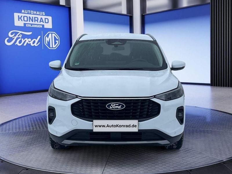 Usado Ford Kuga Titanium 179 HP (131 kW) 2024 Branco SUV