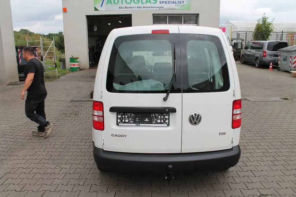 Gebraucht VW Caddy 102 PS (75 kW) 2013 Weiß Van / Kleinbus