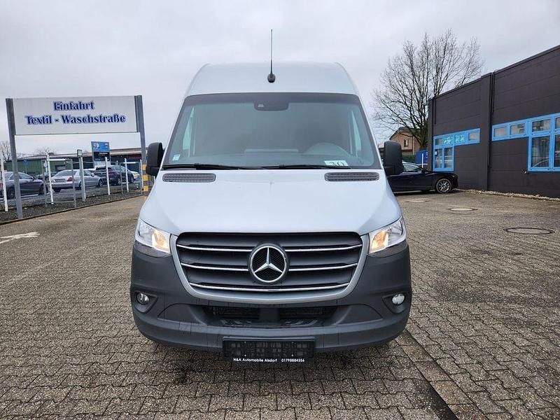 Gebraucht Mercedes Sprinter 170 PS (125 kW) 2021 Silber Van