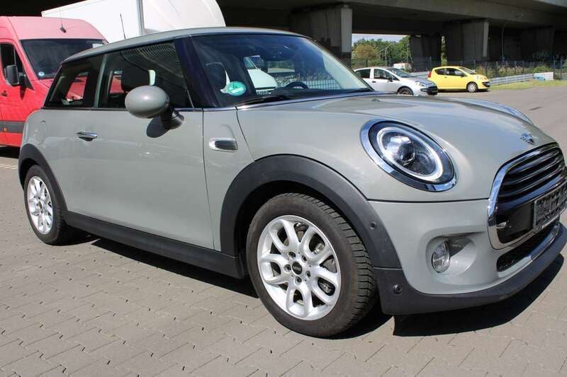 Moonwalk grey (metallic) Gebraucht 2019 Mini Cooper Kleinwagen | 11.950 € (Superpreis) - Bild 1/4