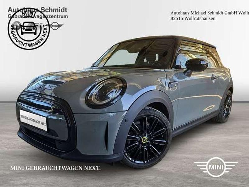 Moonwalk grey (metallic) Gebraucht 2022 Mini Cooper Kleinwagen | 16.790 € (Guter Preis) - Bild 1/4