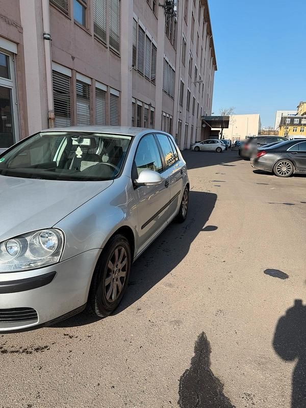 Gebraucht VW Golf V 75 PS (55 kW) 2004 Silber Kleinwagen