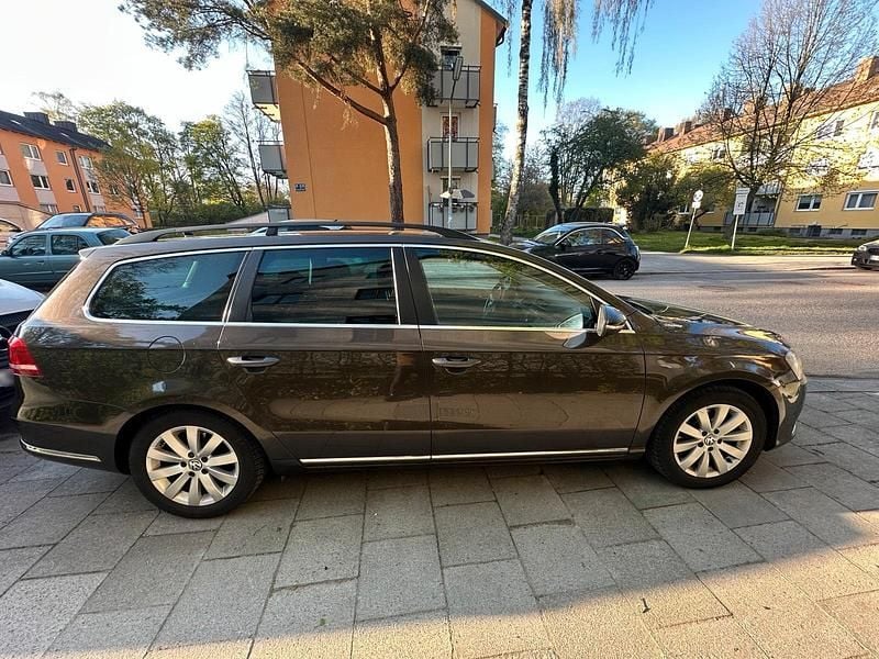 Second-hand VW Passat 122 CP (89 kW) 2012 Maro Break