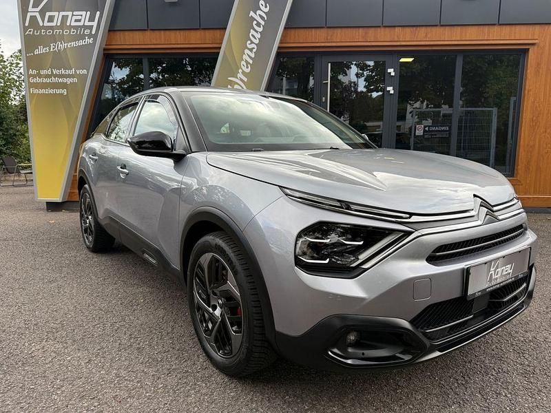Grau Gebraucht 2022 Citroën C4 Feel SUV | 15.400 € (Guter Preis) - Bild 1/4