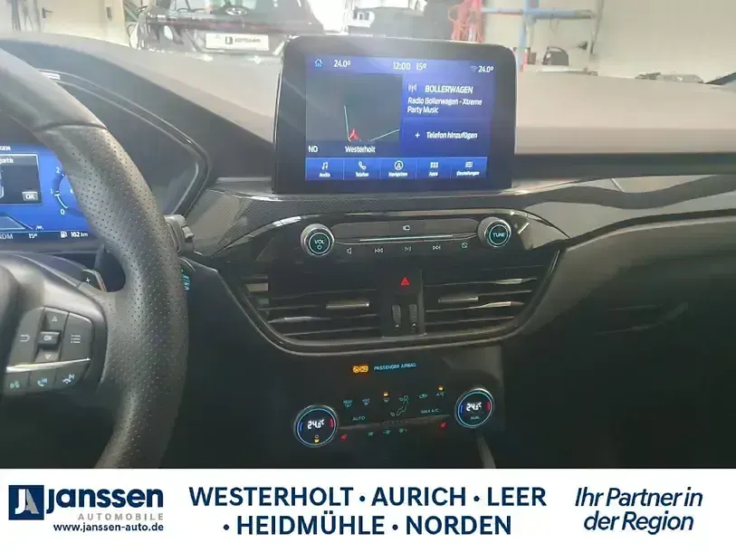 Gebraucht Ford Kuga ST-Line 120 PS (88 kW) 2022 Schwarz SUV