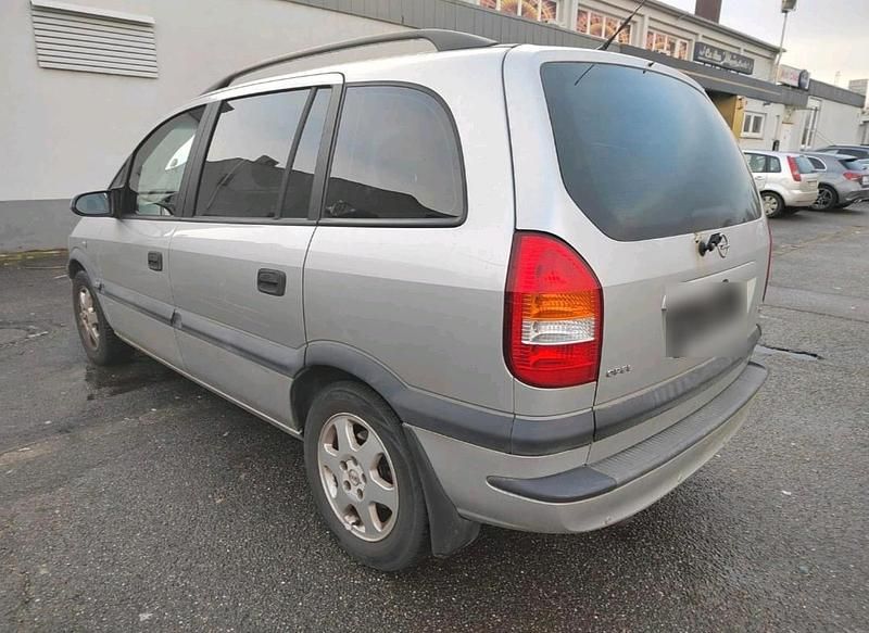 Second-hand Opel Zafira 2002 Gri Monovolum
