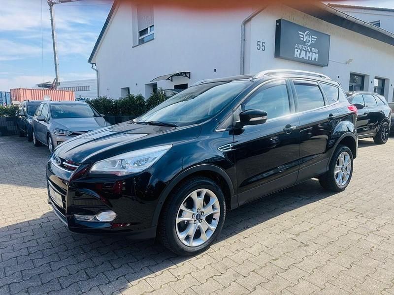 Gebraucht Ford Kuga Titanium 163 PS (119 kW) 2014 Schwarz SUV