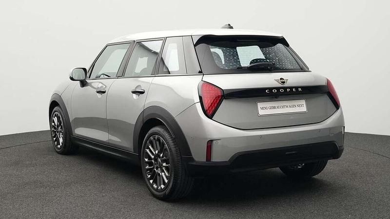 Usata Mini Cooper Classic 156 CV (114 kW) 2024 Grigio Utilitaria
