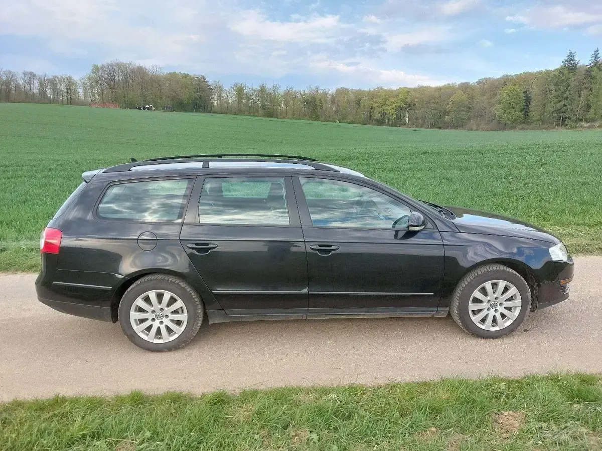 Gebraucht VW Passat 105 PS (77 kW) 2007 Schwarz Kombi