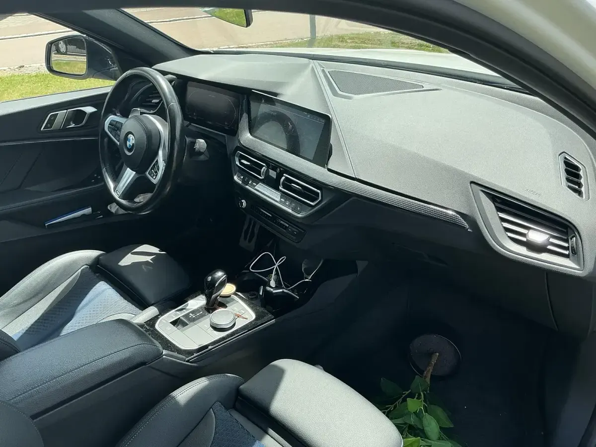 Gebraucht BMW M135 306 PS (225 kW) 2022 Weiß Kleinwagen