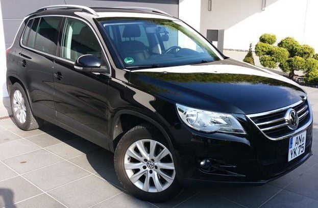 Gebraucht VW Tiguan 190 PS (139 kW) 2008 Schwarz metallic SUV