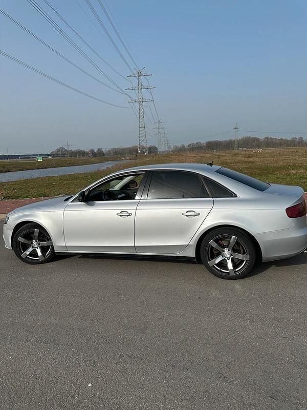 Gebraucht Audi A4 160 PS (117 kW) 2008 Silber Kleinwagen