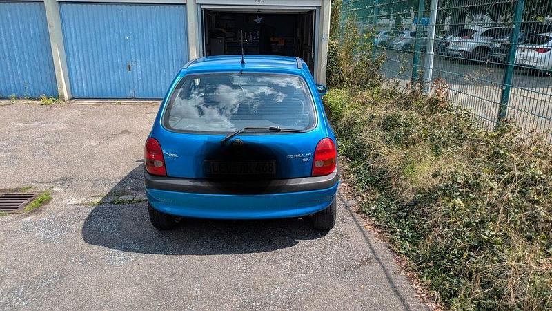 Blau Gebraucht 1998 Opel Corsa Eco Kleinwagen | 800 € (Fairer Preis) - Bild 1/4