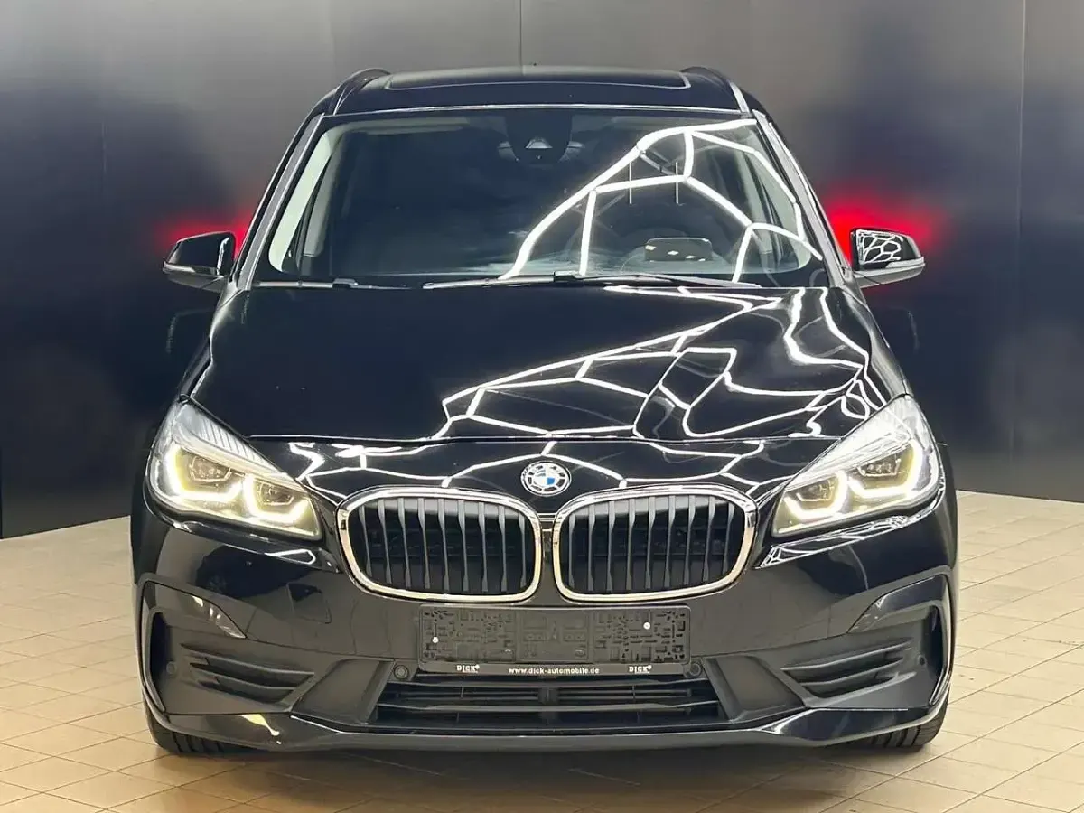 Używany BMW 218 150 KM (110 kW) 2022 Czarny Minivan