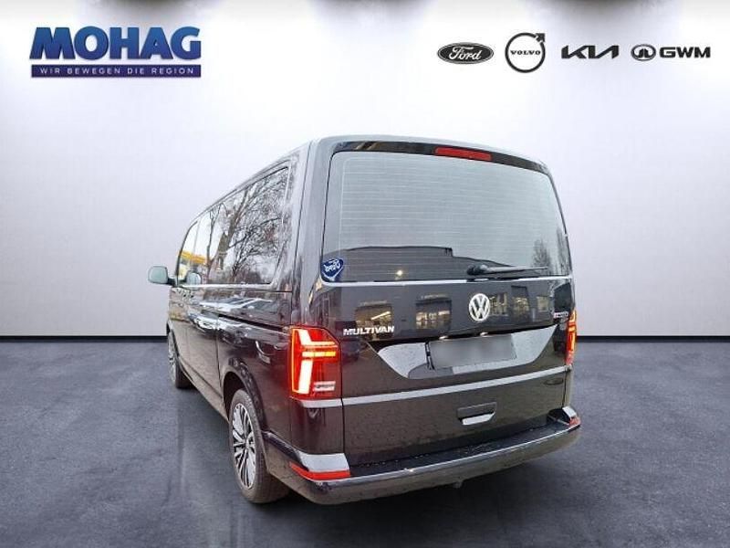 Gebraucht VW Multivan Comfortline 204 PS (150 kW) 2022 Schwarz Van
