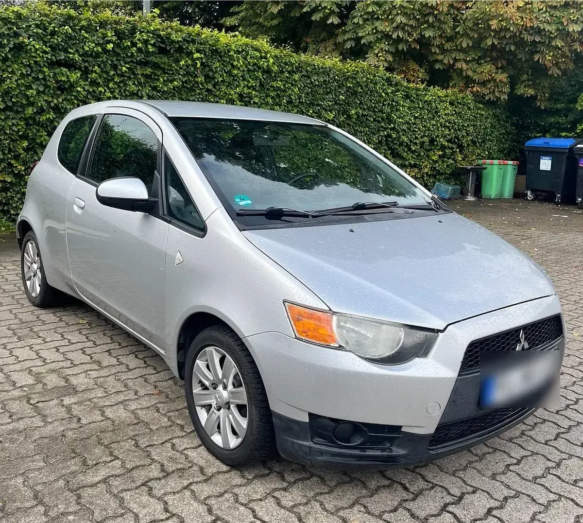 Gebraucht Mitsubishi Colt 95 PS (69 kW) 2010 Silber Kleinwagen