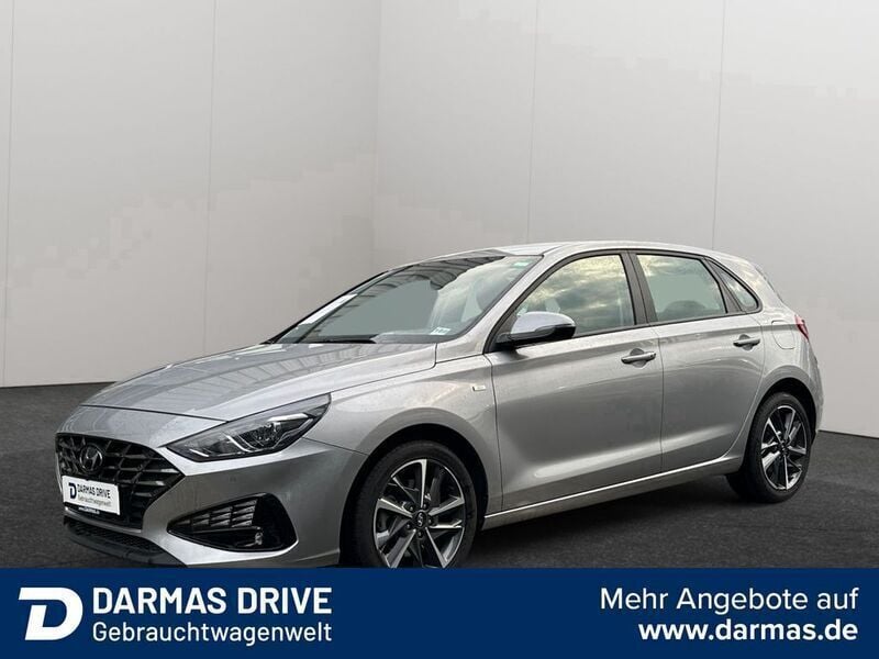 Silber Gebraucht 2023 Hyundai i30 Trend Limousine | 16.990 € (Guter Preis) - Bild 1/4