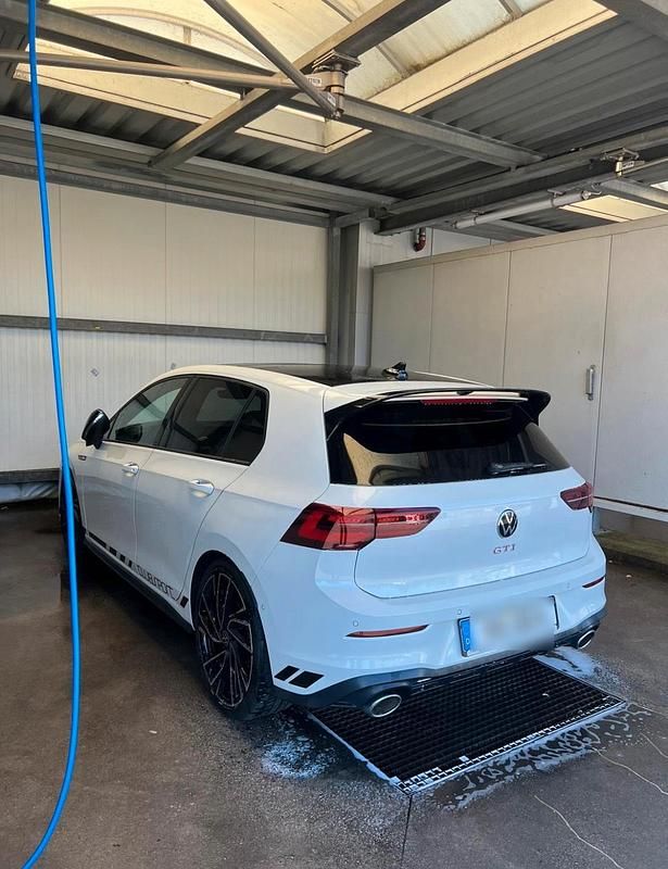 Gebraucht VW Golf VII GTI Clubsport 300 PS (220 kW) 2020 Weiß Kleinwagen