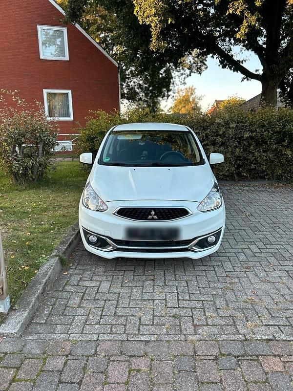 Weiß Gebraucht 2019 Mitsubishi Space Star Kleinwagen | 5.500 € (Superpreis) - Bild 1/4
