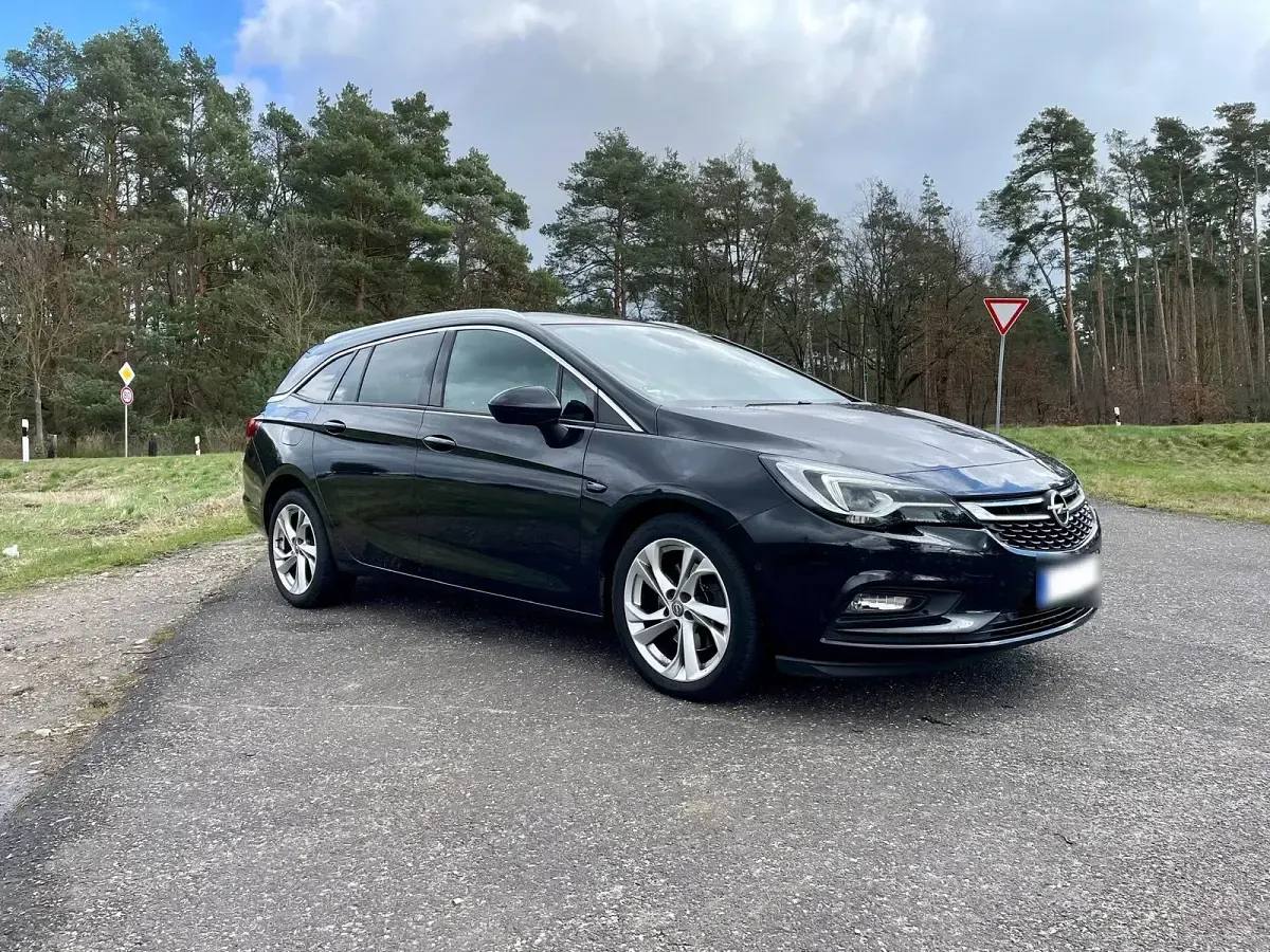 Gebraucht Opel Astra 136 PS (100 kW) 2016 Schwarz Kombi