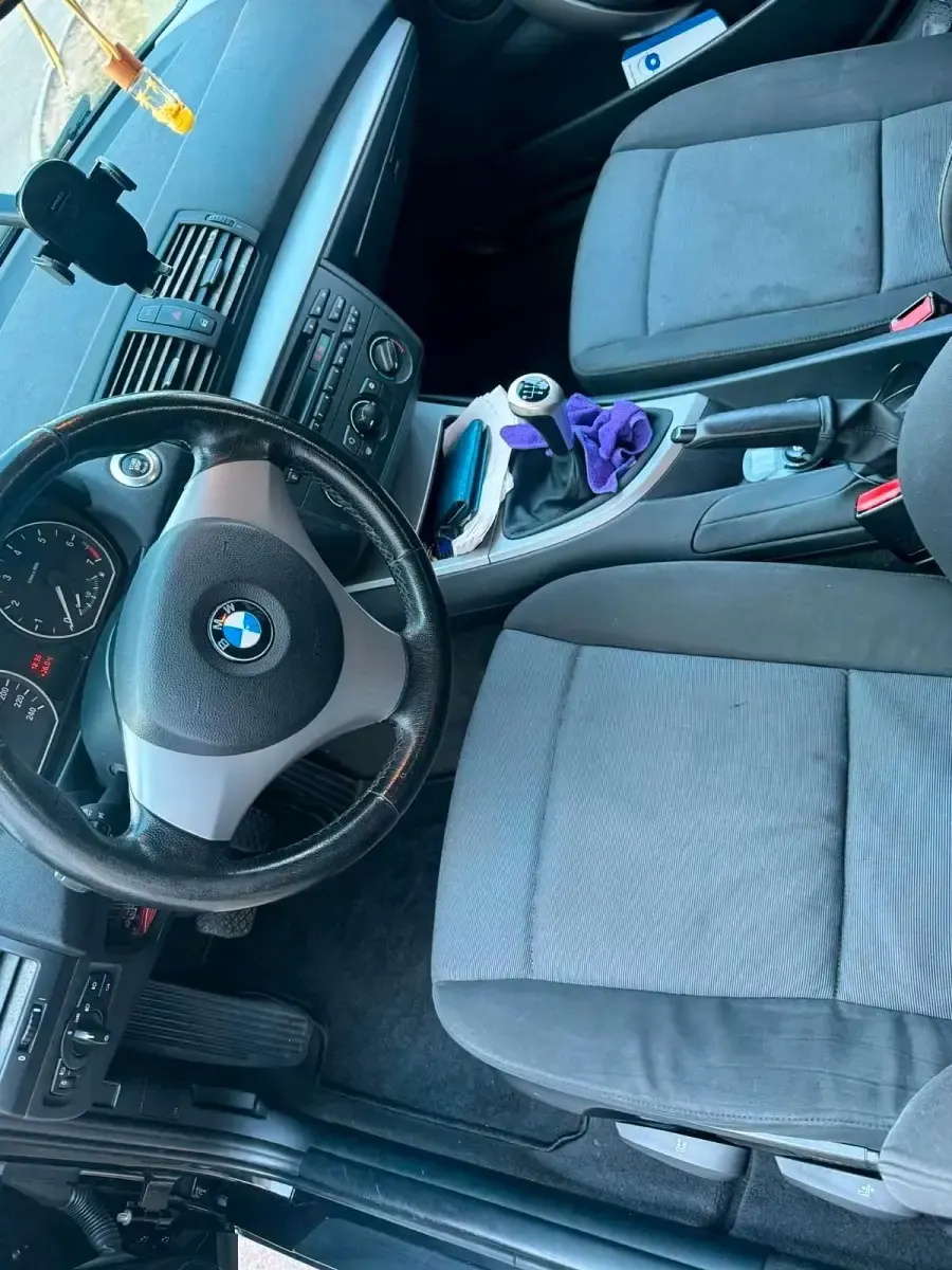 Gebraucht BMW 116 122 PS (89 kW) 2006 Schwarz Kleinwagen