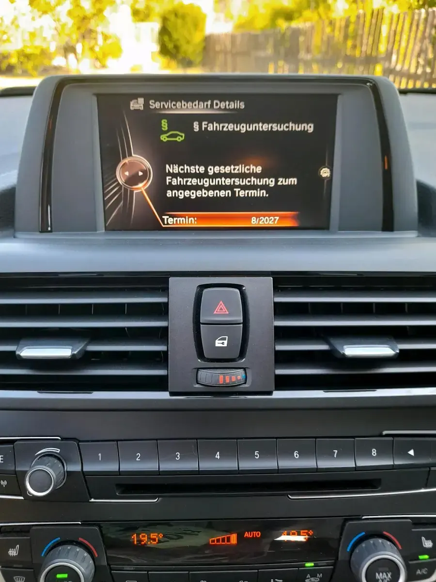 Gebraucht BMW 116 116 PS (85 kW) 2014 Braun Kleinwagen