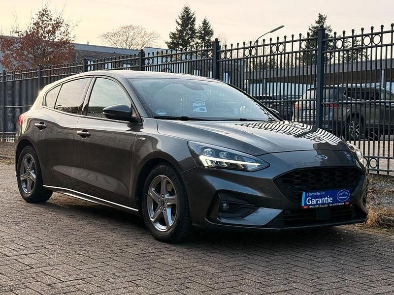 Gebraucht Ford Focus ST-Line 150 PS (110 kW) 2019 Grau Limousine