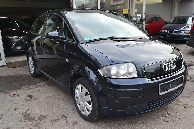 Usata Audi A2 75 CV (55 kW) 2003 Blu Utilitaria