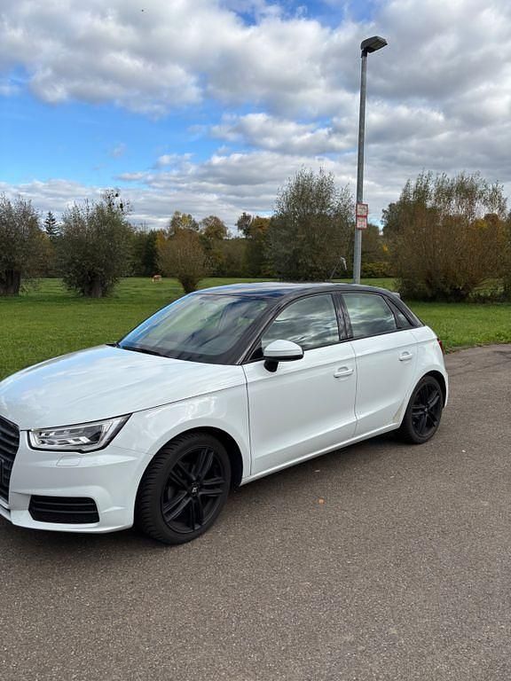 Weiß Gebraucht 2018 Audi A1 Sportback Design Kleinwagen | 14.200 € (Guter Preis) - Bild 1/4