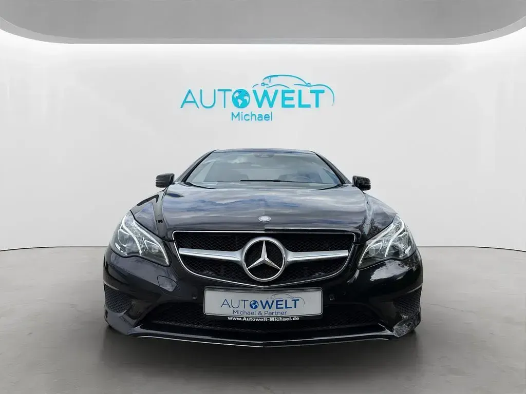 Gebraucht Mercedes E200 184 PS (135 kW) 2015 Schwarz Coupé