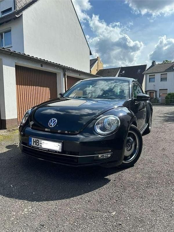 Gebraucht VW Beetle Cup 105 PS (77 kW) 2014 Schwarz Kleinwagen
