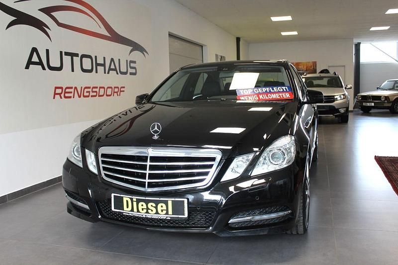 Gebraucht Mercedes E200 136 PS (100 kW) 2013 Schwarz Limousine
