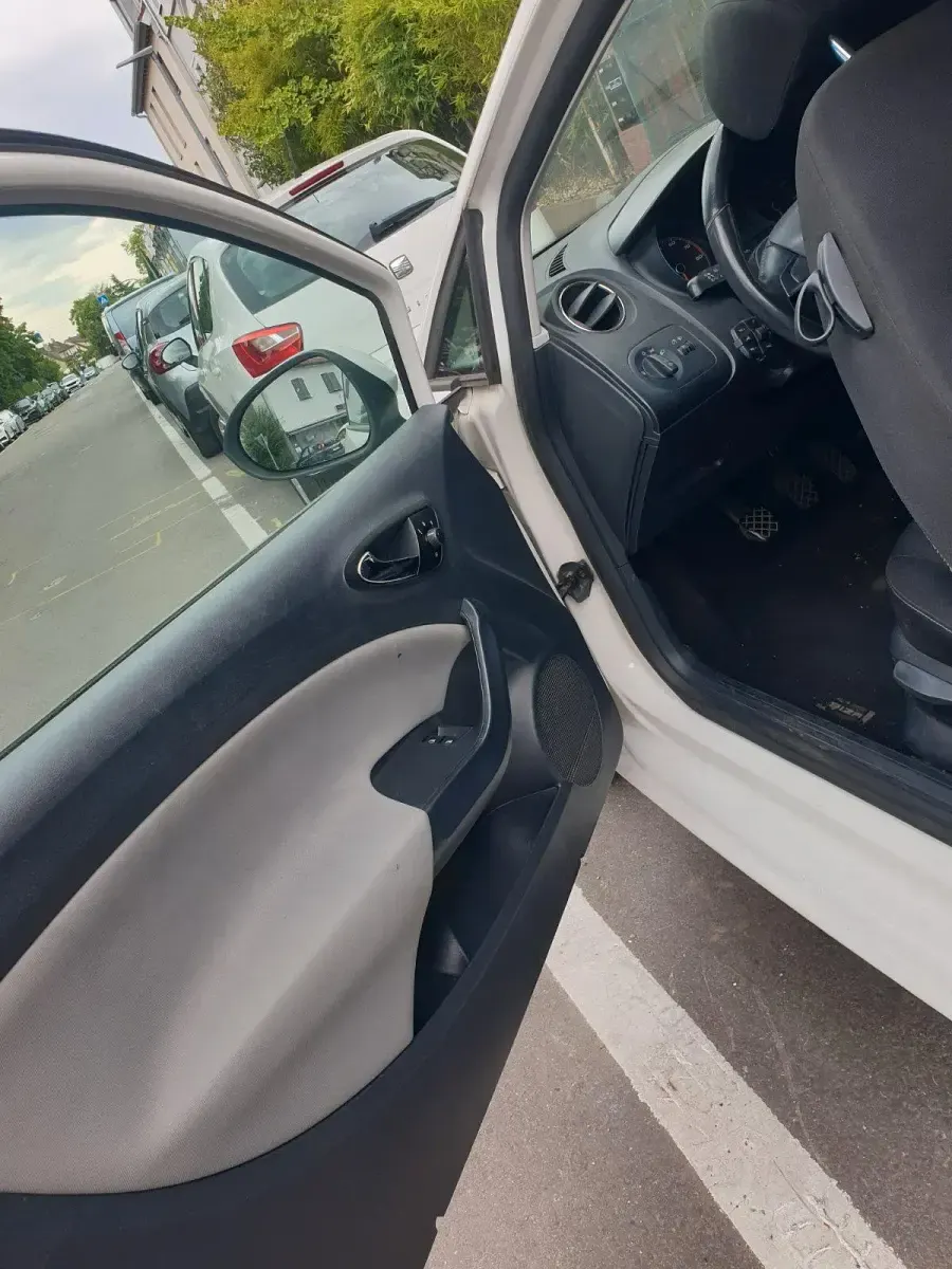 Gebraucht Seat Ibiza 69 PS (50 kW) 2014 Weiß Kleinwagen