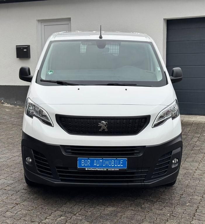 Gebraucht Peugeot Expert Premium 144 PS (105 kW) 2022 Weiß Van