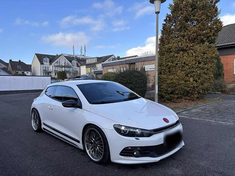 Gebraucht VW Scirocco 200 PS (147 kW) 2009 Weiß Coupé