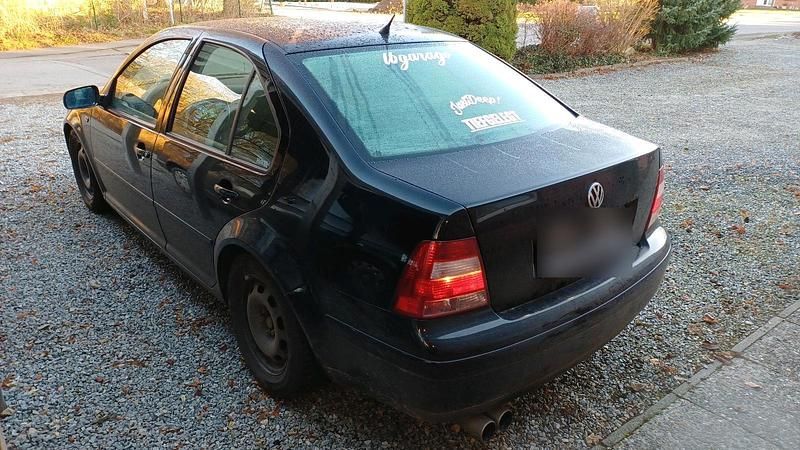 Second-hand VW Bora GTI 150 CP (110 kW) 2000 Negru Berlinǎ