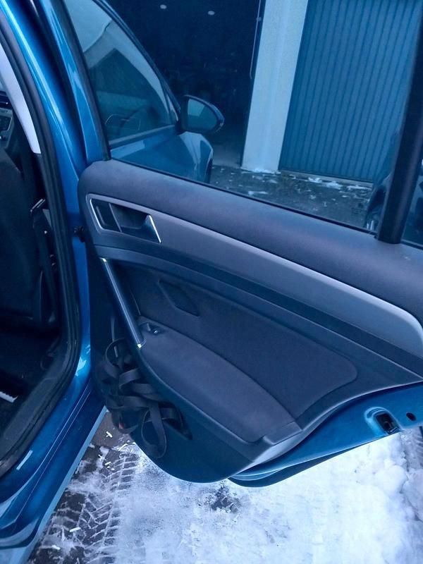 Gebraucht VW Golf VII 140 PS (102 kW) 2014 Blau Kombi