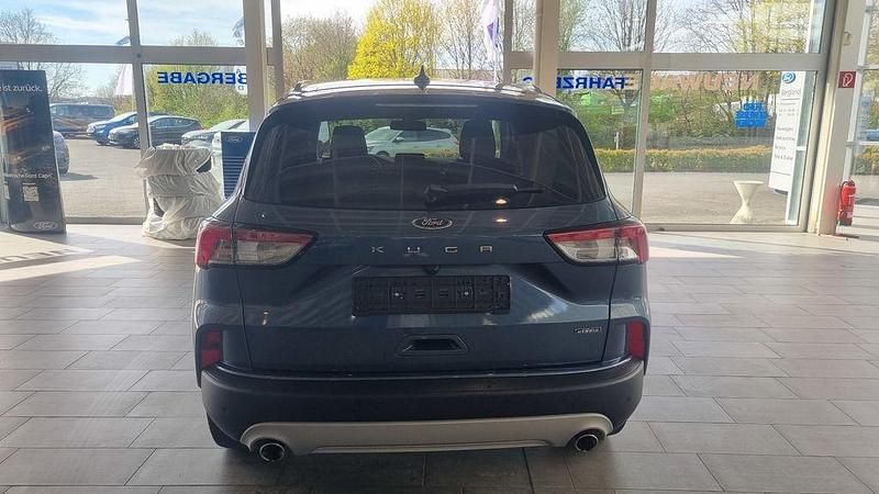 Gebraucht Ford Kuga Titanium 224 PS (164 kW) 2022 Chrome blue metallic blau SUV