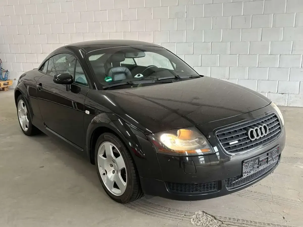 Second-hand Audi TT 179 CP (131 kW) 1999 Negru Coupe