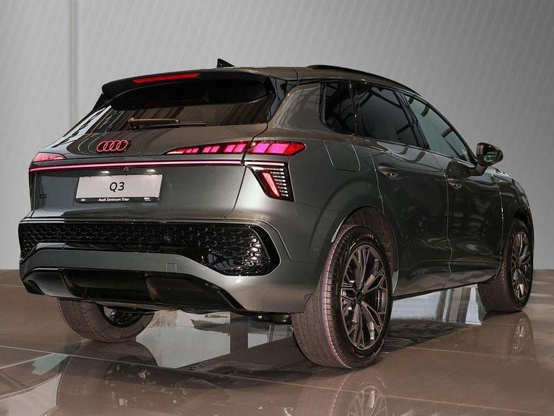 Neu Audi Q3 Sport 150 PS (110 kW) 2025 Grün SUV
