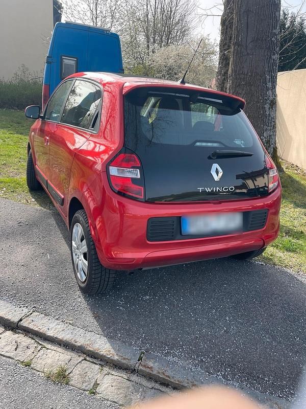 Gebraucht Renault Twingo 70 PS (51 kW) 2015 Rot Kleinwagen