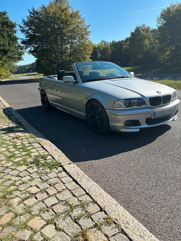 Gebraucht BMW 320 Cabriolet 170 PS (125 kW) 2002 Silber Cabrio