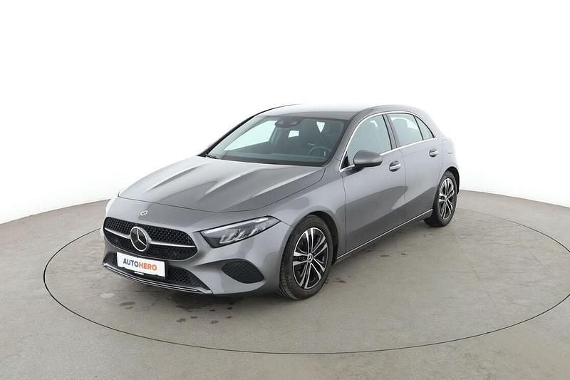 Gebraucht Mercedes A200 Progressive 177 PS (130 kW) 2023 Grau Limousine
