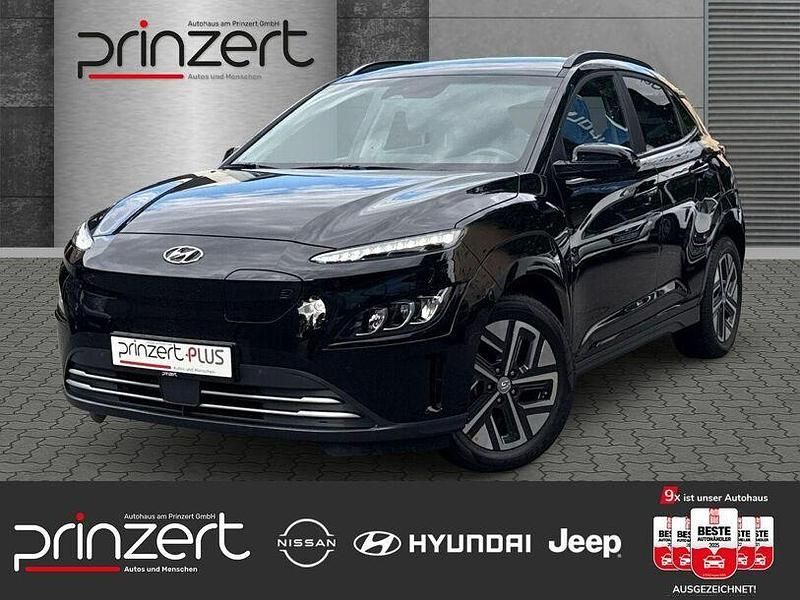 Phantom black / mic Gebraucht 2022 Hyundai Kona Trend SUV | 21.970 € (Fairer Preis) - Bild 1/3