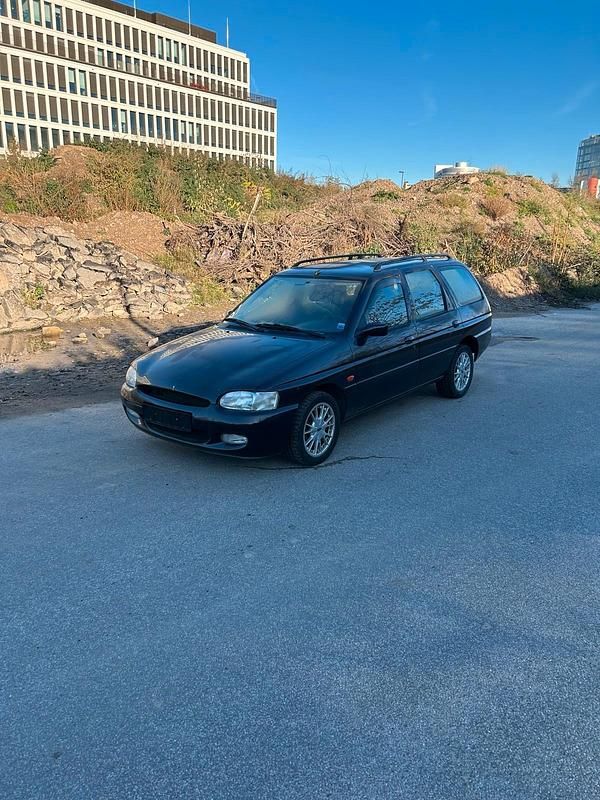 Andere farben Gebraucht 1997 Ford Escort Kombi | 1.200 € (Fairer Preis) - Bild 1/4