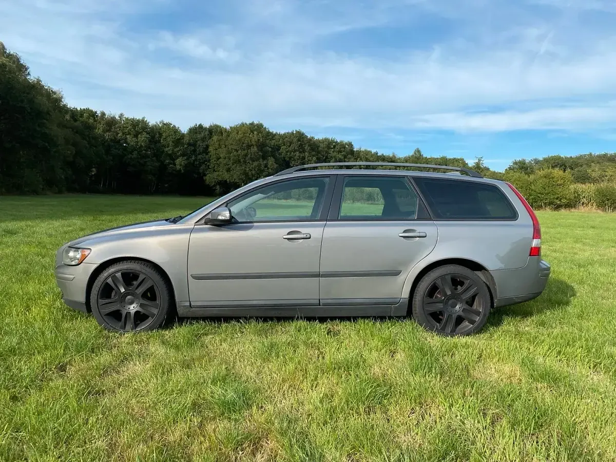 Używany Volvo V50 136 KM (100 kW) 2007 Szary Kombi