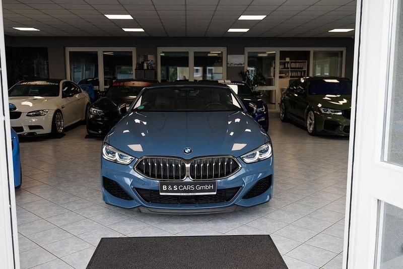 Grau Gebraucht 2019 BMW M850 Performance Coupé | 50.500 € (Fairer Preis) - Bild 1/4