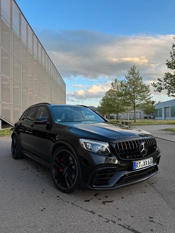 Schwarz Gebraucht 2018 Mercedes GLC63 AMG SUV | 47.200 € - Bild 1/4